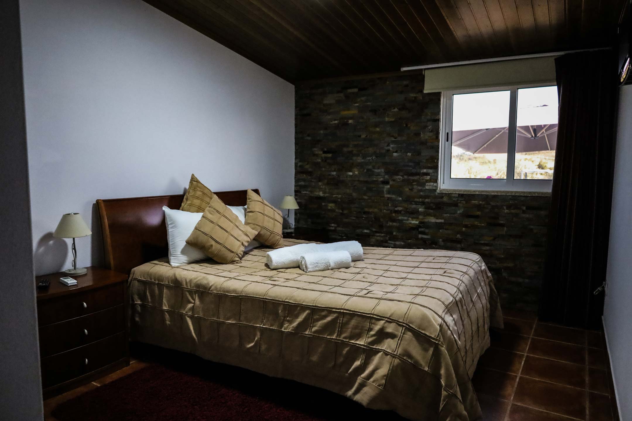 quinta-vale-da-pereira-quarto-casa-do-sobreiro-img-1